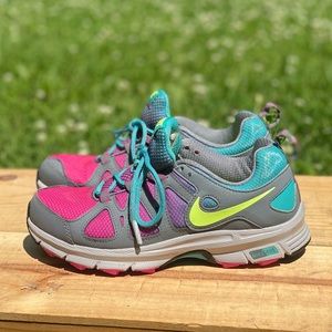 Nike women’s alvord trail running shoes size 8.5 like new!